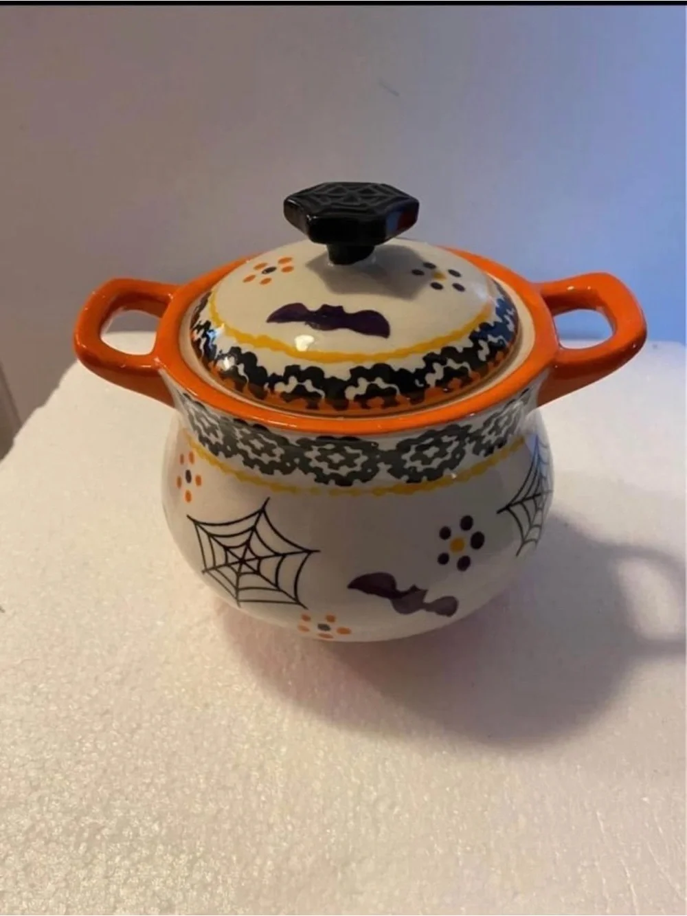 Temptations boofetti Halloween Ceramic crocks  with figura Lids - Orange & black
